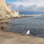 Appartement Et Son Parking Privatif Gratuit Collioure