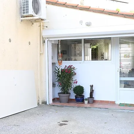 Et Son Parking Privatif Gratuit Collioure