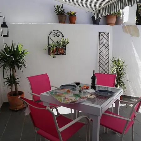 Et Son Parking Privatif Gratuit *